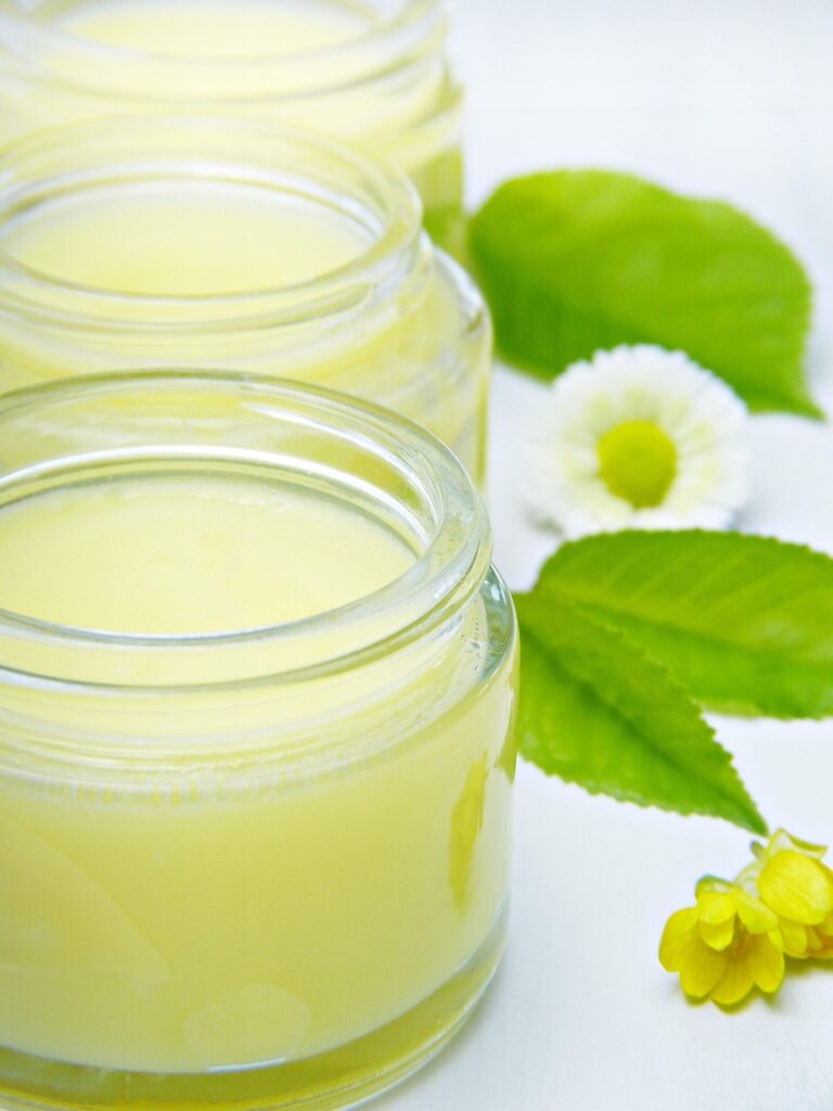 Kopfhautpeeling: Ölivenöl und Salz